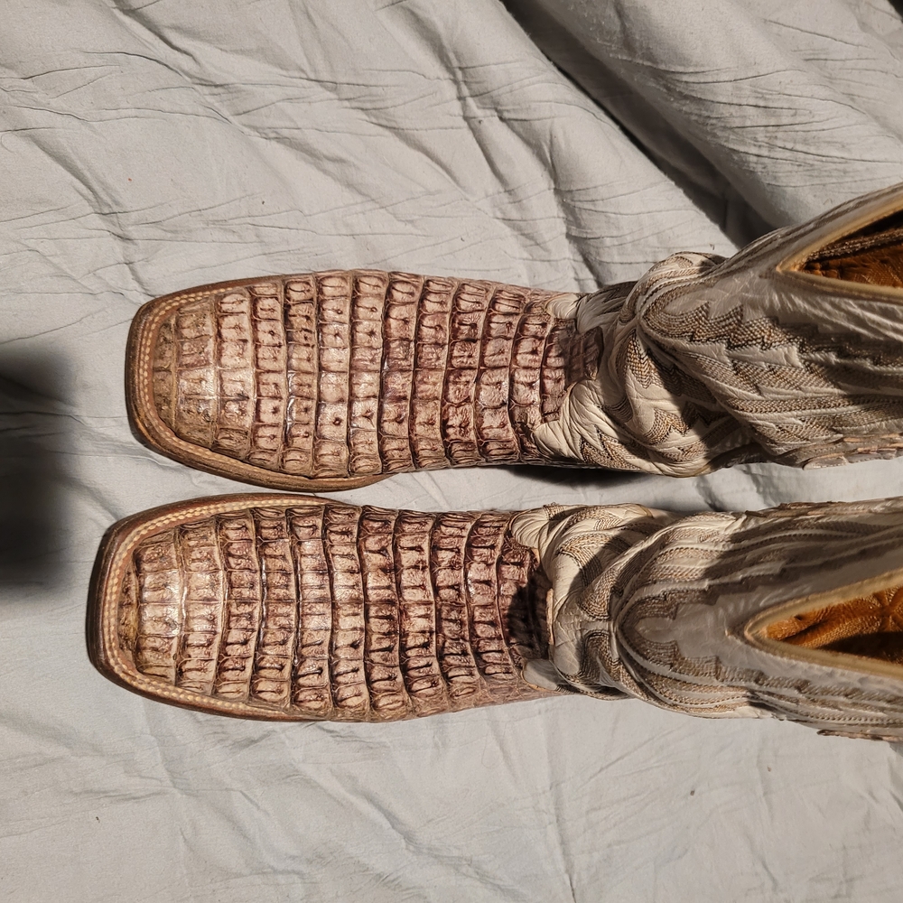 Lucchese Cream and Brown Western Boots
